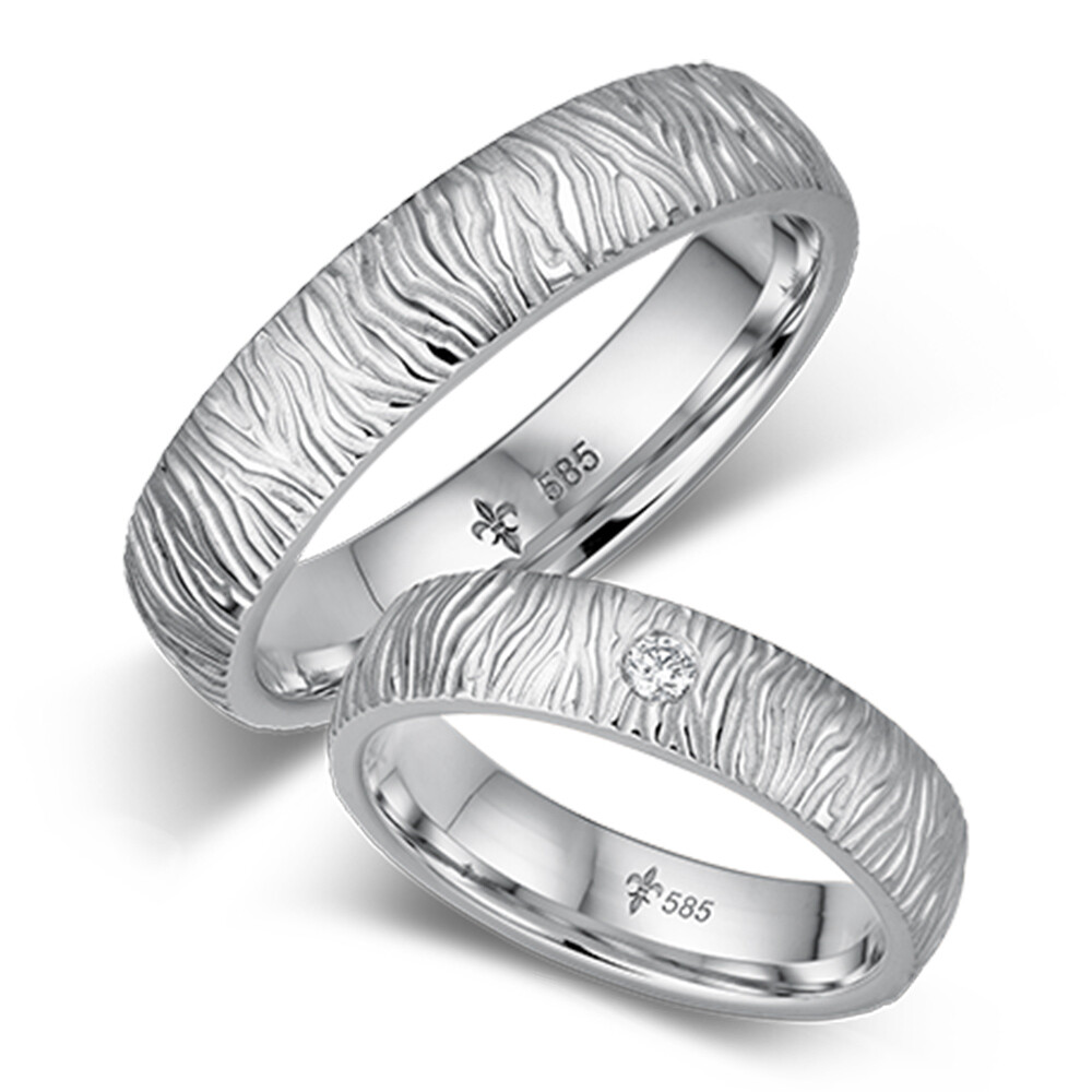 Giloy Trauringe Marianne Weißgold mit Struktur Brillant